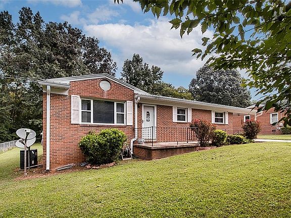 2nd image of 4667 Huntingwood Rd
