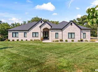3833 Calla Lily Ln, Springfield, IL 62711