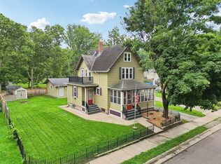 15 7th Ave SW, Faribault, MN 55021