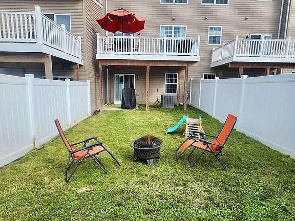 3rd image of 111 Clydesdale Ln