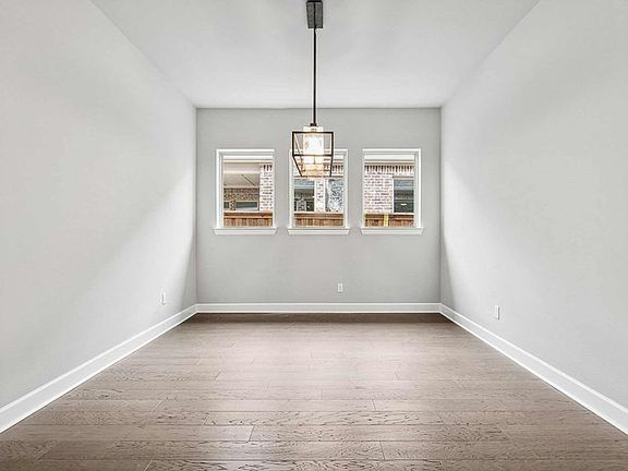 The Roseville - Dining