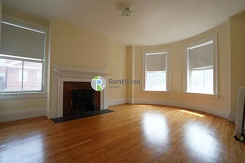 2 Ware St #109U Photo 1
