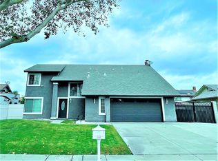 11127 Wayfield Rd, Riverside, CA 92505