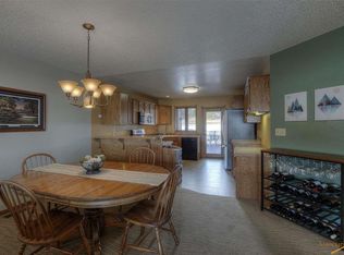 1040 Duffer Dr, Rapid City, SD 57702