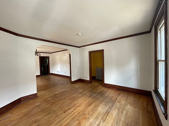 2nd image of 559 Washington Ave