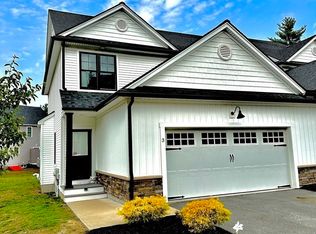 3 Compass Point Dr #3, Douglas, MA 01516