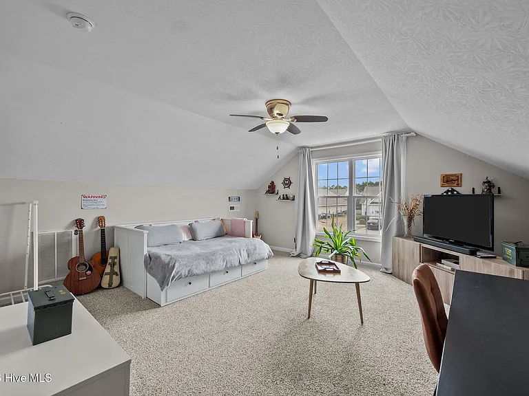 508 Azalea Dr — Photo 33