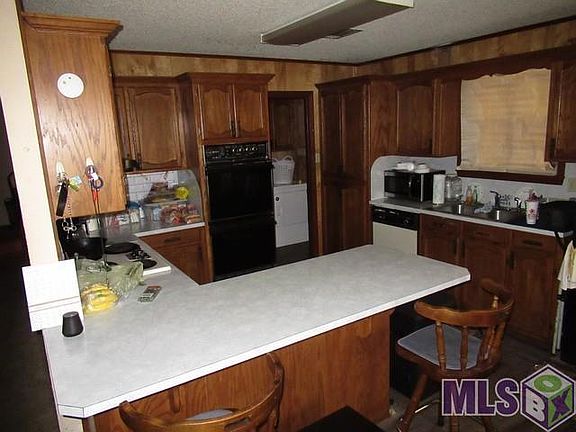 3rd image of 77040 Salarie Ln