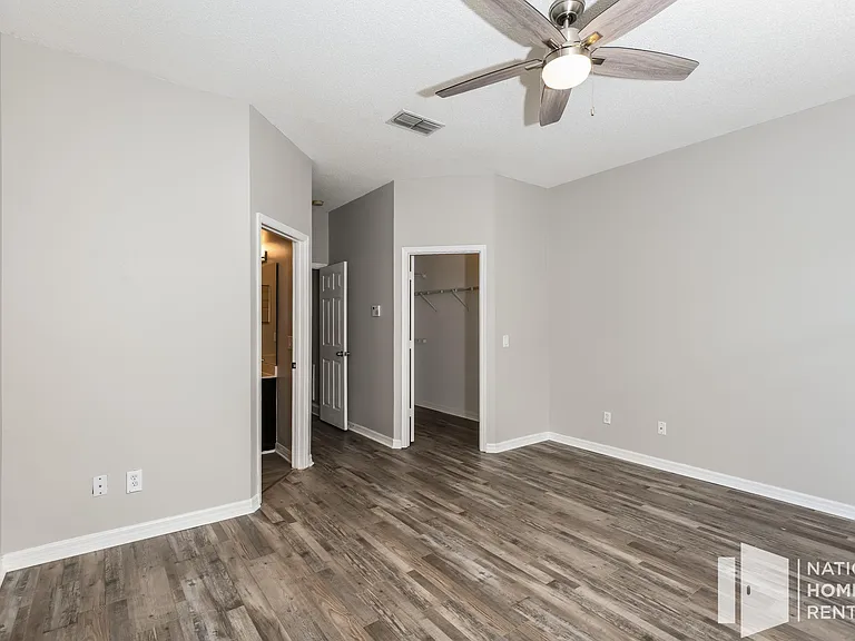 3725 Shawn Cir — Photo 6