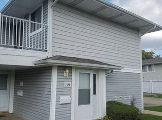 1456 Fremont Dr, Hanover Park, IL 60133