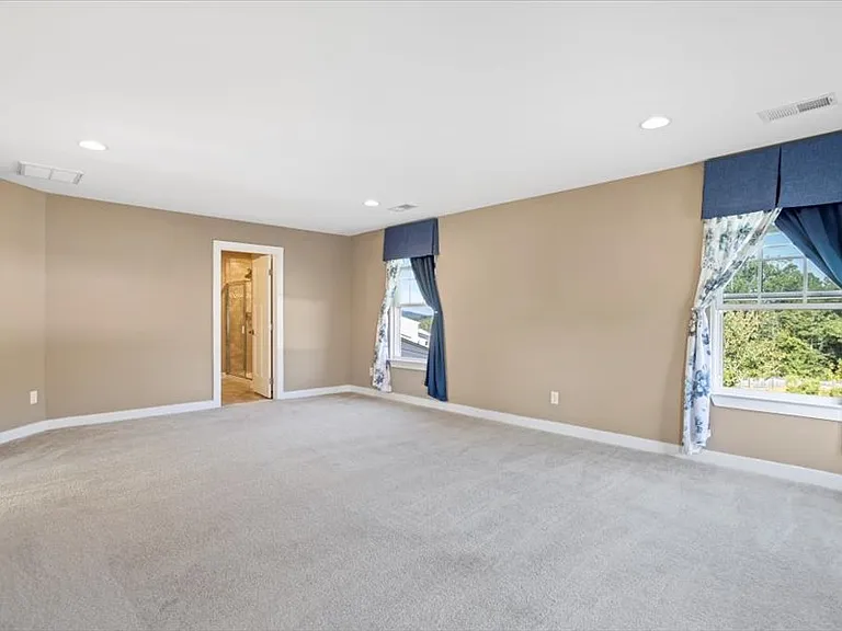 120 Thames Valley Dr — Photo 15