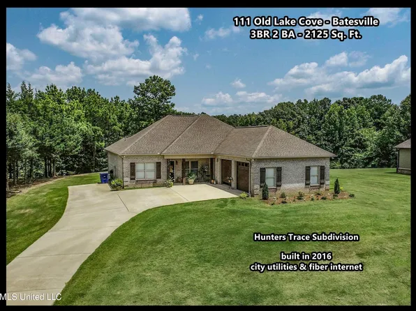 111 Old Lake Cv, Batesville, MS 38606