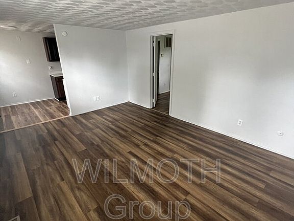 2nd image of 904 Sloan St APT C