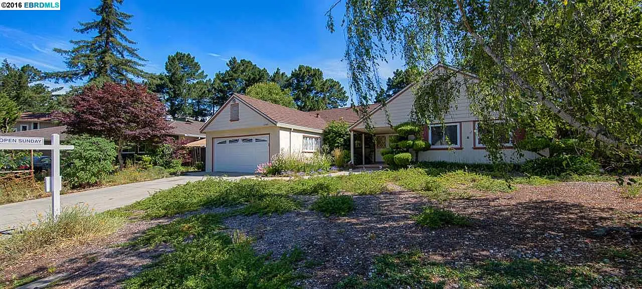 12560 Brookpark Rd photo 1