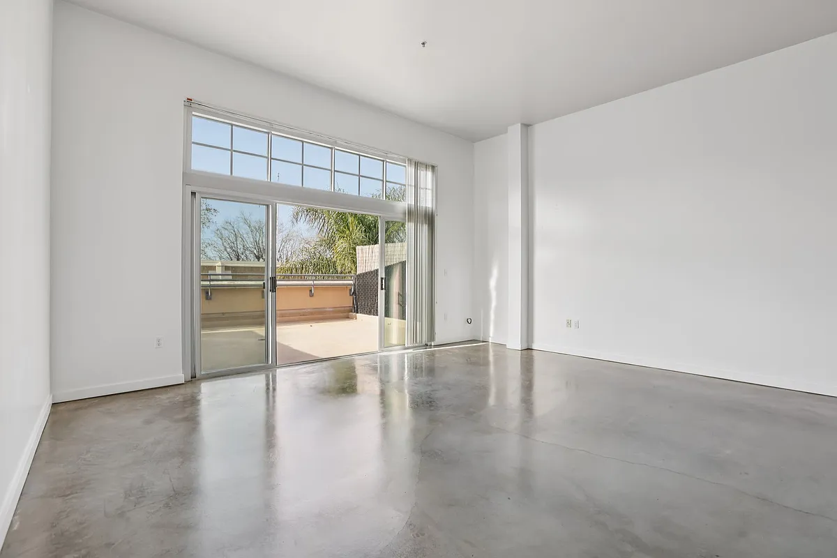 Building Photo - Durant Lofts