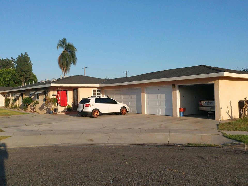 2nd image of 211 N La Plz
