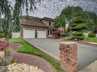 65 Heron Dr, Marlboro, NJ 07746