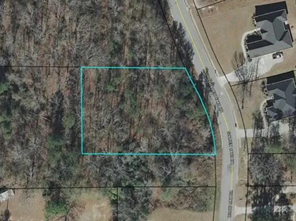 101 Golden Oak Dr, Macon, GA 31216