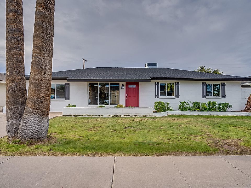 1st image of 8427 E Palm Ln