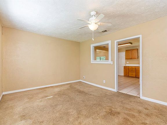 4th image of 3020 Chippewa Trl
