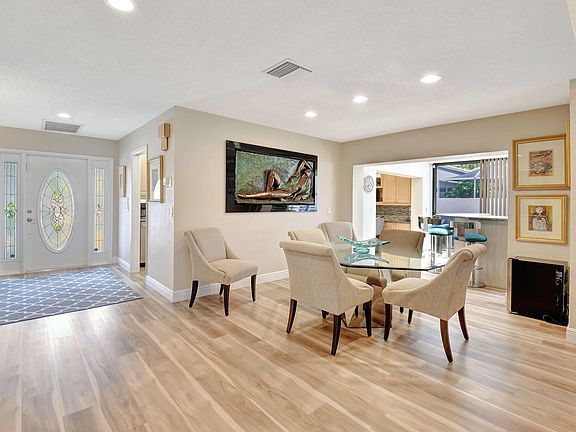 5th image of 15 Villa Lane