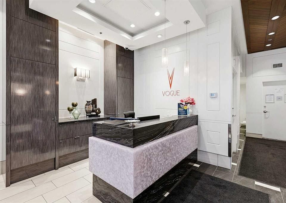 1st image of 930 S 6th Ave SW #2802