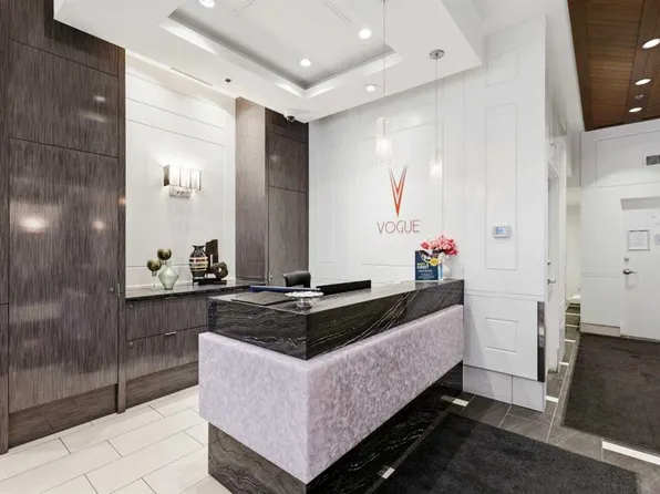 930 S 6th Ave SW #2802, Calgary, AB T2P 1J3