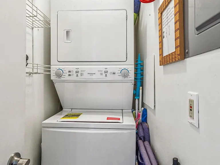 Laundry Room Cabinet