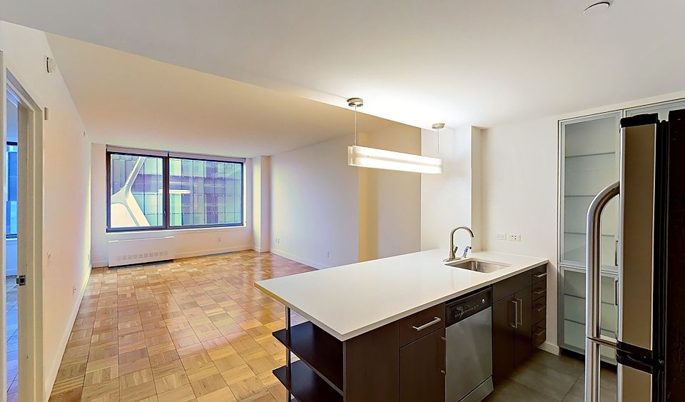 1st image of 312 11th Ave APT 8S