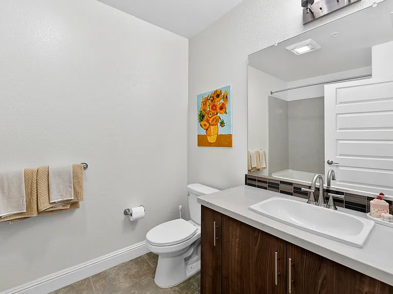 538 S Mathilda Ave #301 — Photo 25