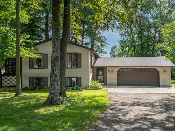 332 Griffin St E, Amery, WI 54001