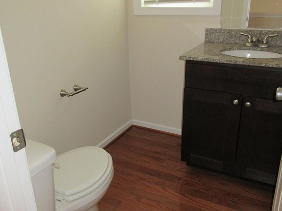 1st 1/2 bath