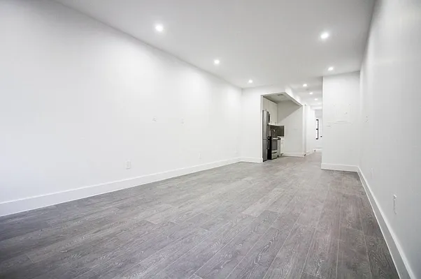 Rented by Brookhaus Capital Inc | media 11