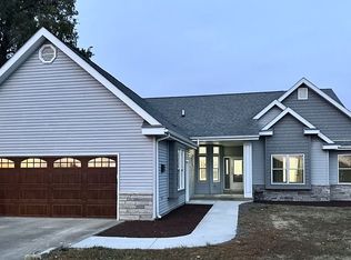 1978 E 450n Rd, Paxton, IL 60957