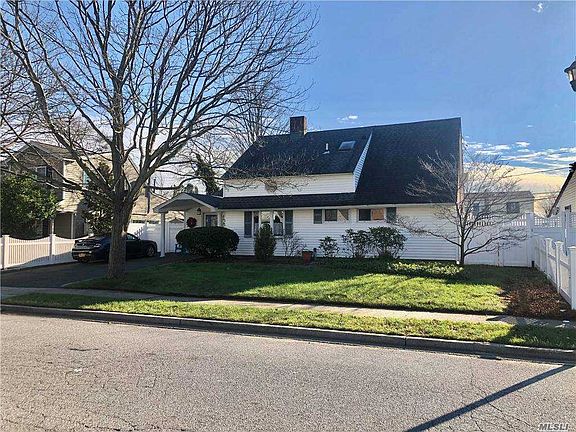3rd image of 106 Stirrup Ln
