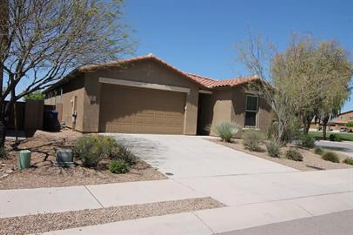 Building Photo - 6420 E Via Jardin Verde