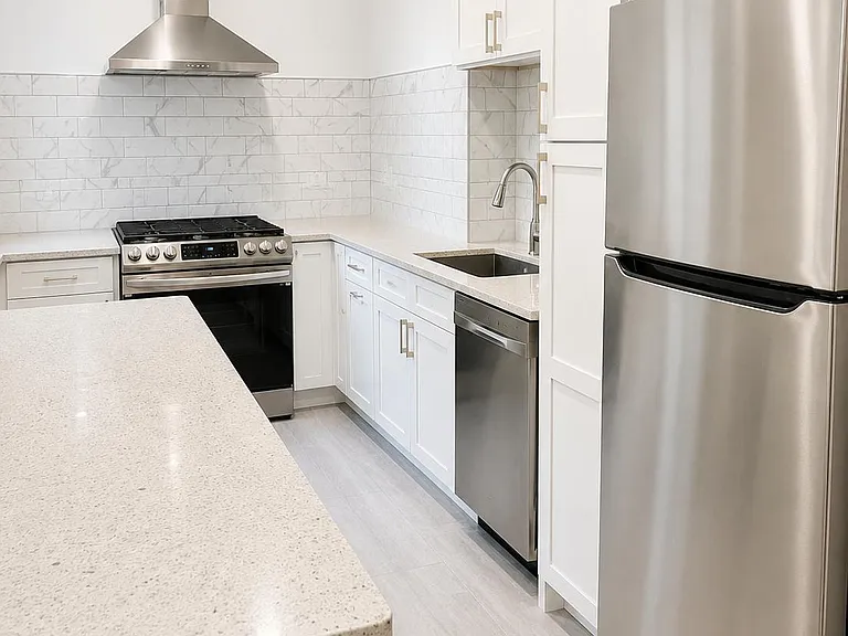 200 W 93rd St #40 — Photo 4