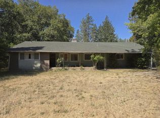 153 Elaine Dr, Grants Pass, OR 97527