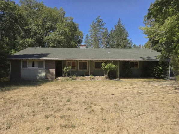 153 Elaine Dr, Grants Pass, OR 97527