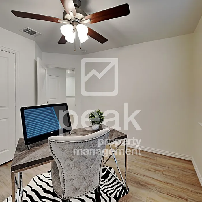 3 bed, 2.5 bath, 1298 sqft, $1,799 — Photo 4