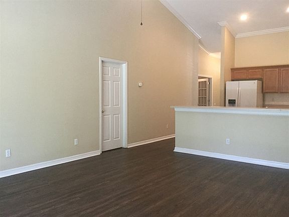 5th image of 1210 Oak Valley Blvd