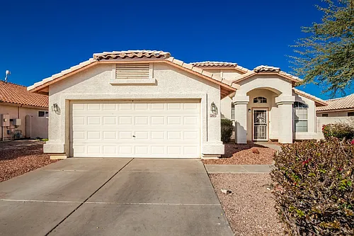 12454 W Holly St Photo 1