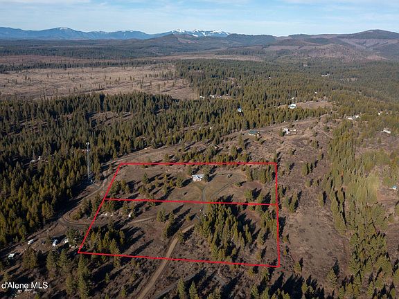 3rd image of 693 Pokey Creek Rd