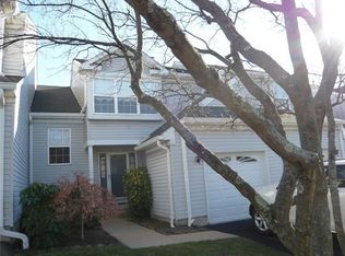 133 Colony Club Dr, Sayreville, NJ 08872