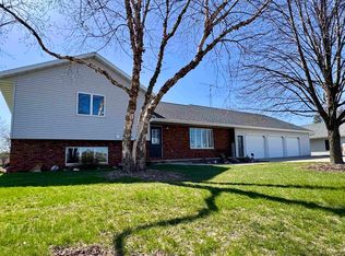 W7604 Forest Ave, Fond Du Lac, WI 54937