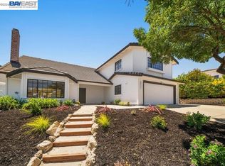 7966 Iglesia Dr, Dublin, CA 94568