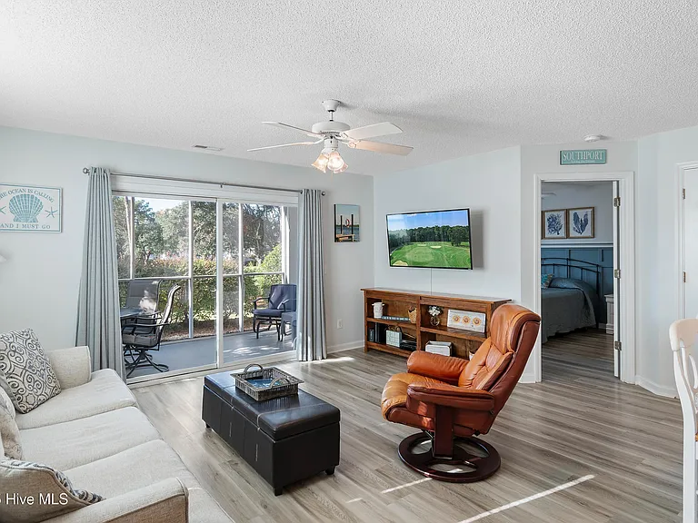 3350 Club Villas Dr #101 — Photo 16