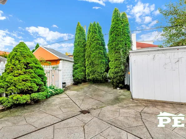 2068 Hendrickson Street image 27 of 29