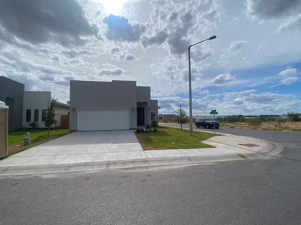 1438 El Caporal Dr, Laredo, TX 78043