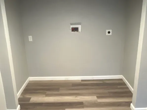 2445 Asbury Chapel Rd, Zanesville, OH 43701